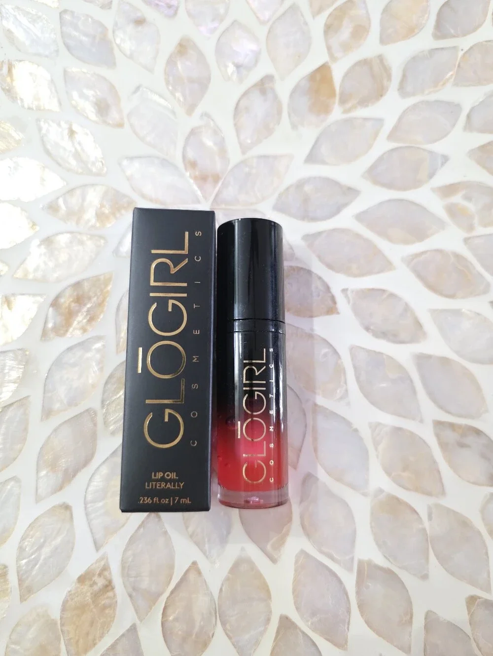 GlōGirl Cosmetics Lip Oil in the shade Literally (sheer rose), 0.236 fl. oz.